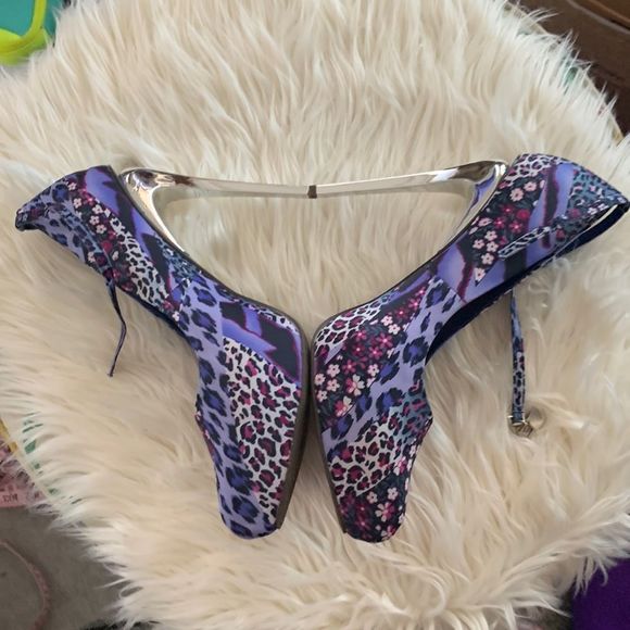 NEW TwoLipsToo Too Moody, Showstopper Sexy Heels - Picture 1 of 11